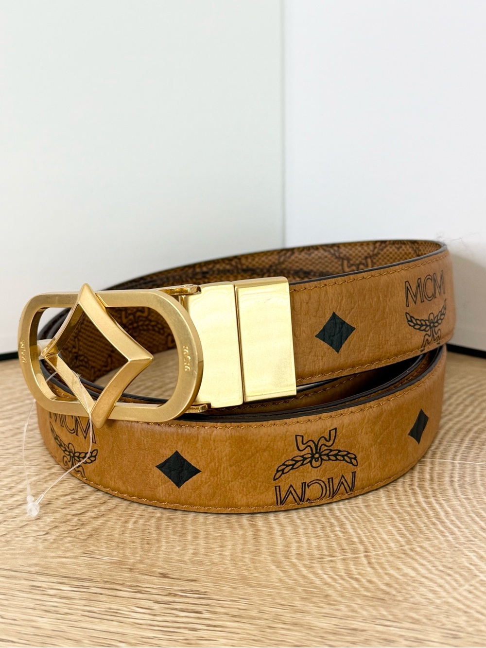 MCM Men’s Diamond Buckle Reversible Cognac Brown Logo Belt 46
